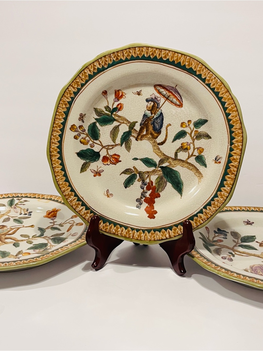 Vintage Famille Rose Hua Rong Tang Zhi Hand Painted 3 Decorative Monkey Plates